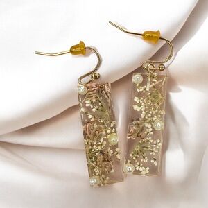 Pressed Flower Resin Rectangle Dangle Earrings